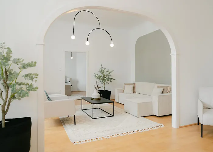 Stylish For 4-6, 5 Min To Center, Metro & Free Parking Apartmán *