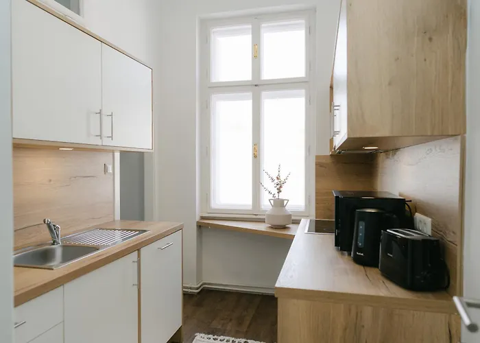 Stylish For 4-6, 5 Min To Center, Metro & Free Parking Apartmán
