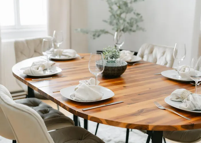 Apartmán Stylish For 4-6, 5 Min To Center, Metro & Free Parking *
